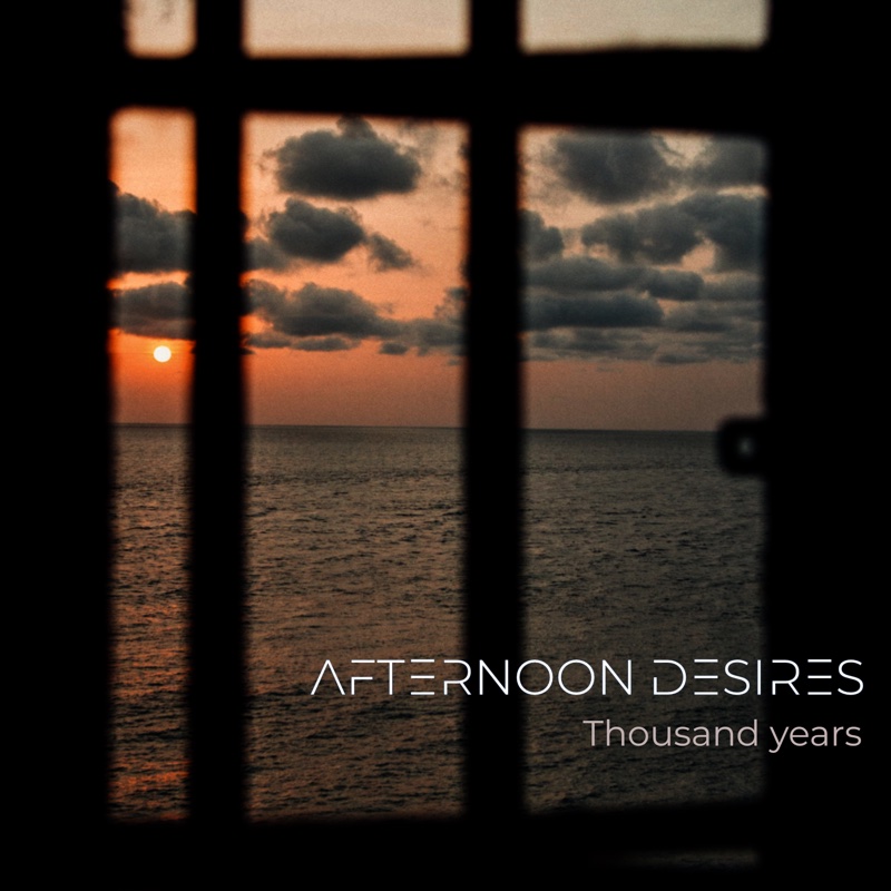 Cover de Thousand Years